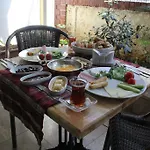 Hotel Ada Antik 3*