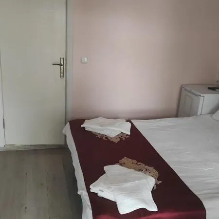 Hotel Ada Antik 3*