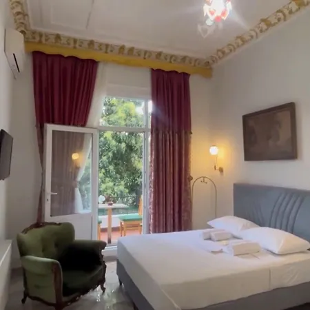 Ada Antik Hotel