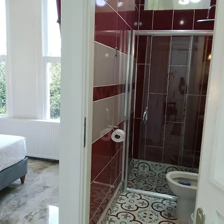 Hotel Ada Antik 3*