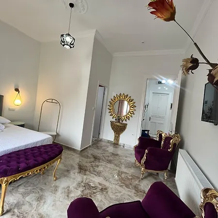 Hotel Ada Antik 3*