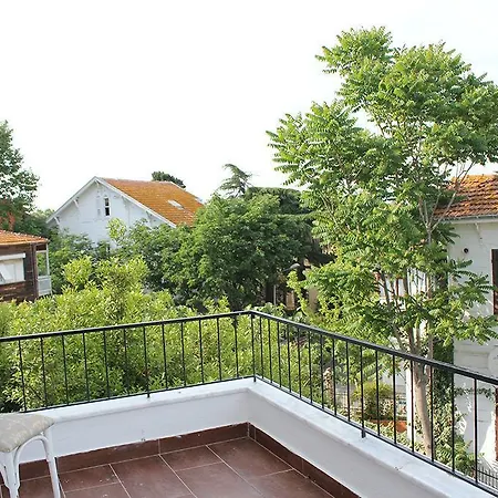 Ada Antik 3* Adalar