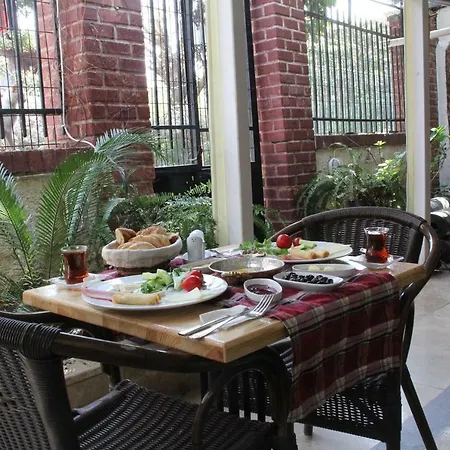 Ada Antik Hotel 3*